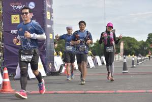 BIB: 0709
                            <button type="button" onclick="openModal(4922595)" class="btn btn-primary btn-sm float-right btn-popup" data-toggle="modal" data-target=".modal-high-quality">
                        <i class="fas fa-shopping-cart"></i> Add to Cart
                    </button>
                                            <button type="button" onclick="isThisMe(4922595, true)" class="btn btn-success btn-sm float-right btn-popup btn-isme hidden" data-toggle="tooltip" data-placement="bottom" title="นี่คือรูปของคุณใช่ไหม คลิกที่นี่เพื่อเอาเข้าอัลบั้ม">
                        <i class="fas fa-plus"></i> Add to album
                    </button>
                    <button type="button" onclick="isThisMe(4922595, false)" class="btn btn-warning btn-sm float-right btn-popup btn-isnotme hidden">
                        <i class="fas fa-ban"></i> Remove from album
                    </button>